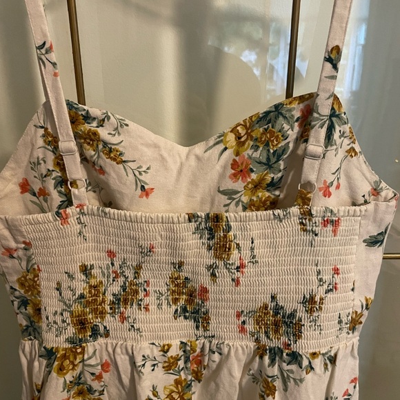 Old Navy Women’s Linen Summer Floral print Dress - Picture 4 of 6